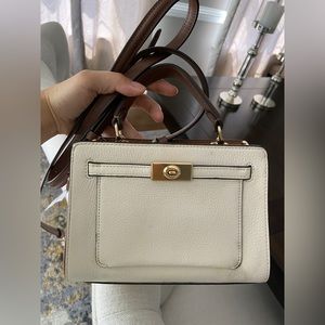coach lane crossbody